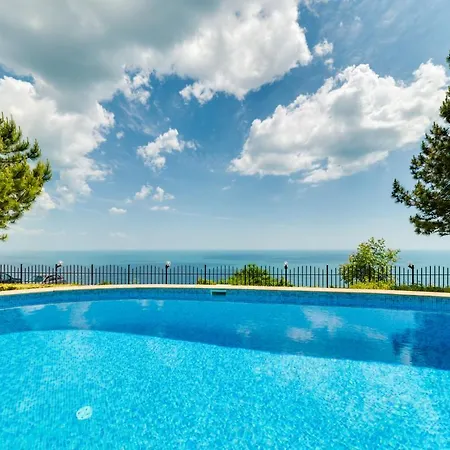 Sunny House Izgrev