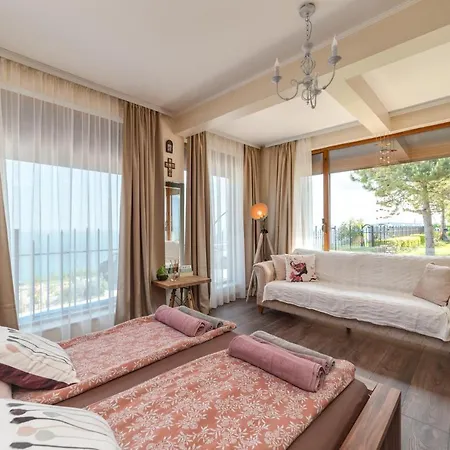 Sunny House Izgrev 别墅