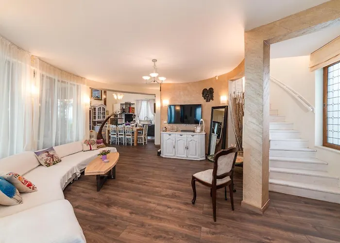 Sunny House Izgrev Villa Balchik