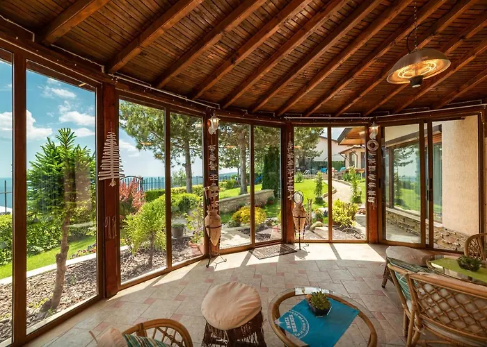 Sunny House Izgrev Villa Balchik