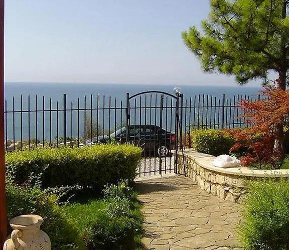 Sunny House Izgrev Villa