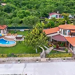 Sunny House Izgrev *