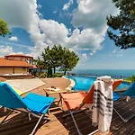 Sunny House Izgrev فيلة