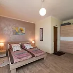 Sunny House Izgrev