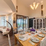 Sunny House Izgrev Villa *