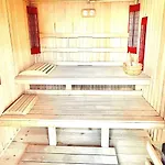 فيلة Sunny House Izgrev *