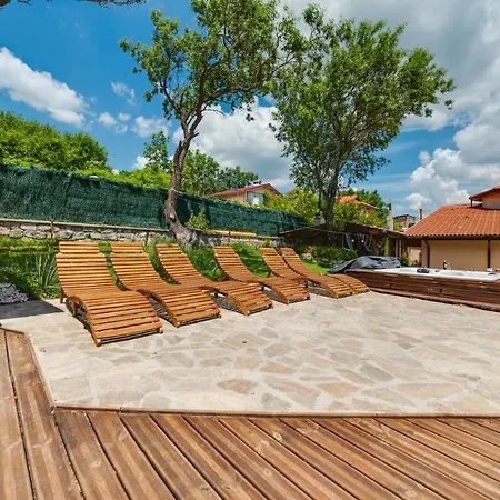 Sunny House Izgrev * Balchik