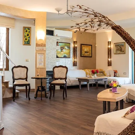 Sunny House Izgrev * Balchik